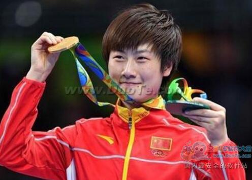 里约奥运会闭幕式中国旗手是谁