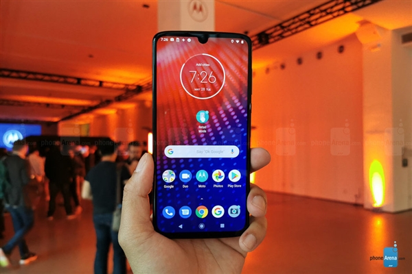 旗舰变中端 Moto Z4发布：骁龙675加持 支持5G