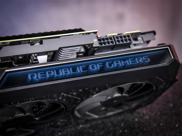 华硕ROG MATRIX RTX 2080 Ti显卡上市：29999元 赠品就值7千