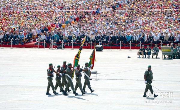 70周年阅兵档案:第一次举行抗战胜利日阅兵 盘点新中国大阅兵震撼画面