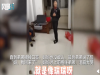 假装路人去妈妈摊位买鸡排 看这个买鸡排的视频看哭了这爸爸妈爱,简单又美好