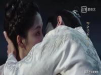 刘亦菲陈晓激吻视频曝光,陈晓刘亦菲船上相拥而吻