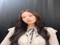 jennie水,水女孩过气了，Lisa和辛芷蕾“猫系妆”才是南韩女团主流！