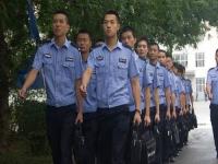 交警衣服为什么绿色_交警衣服为什么绿色的