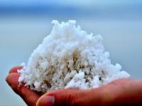 我国的食用盐是海盐还是井盐或其他？_中国食用盐主要来自哪里