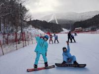 亚布力滑雪场怎么玩最划算_哈尔滨亚布力旅游攻略，带你体验国内最好的滑雪场