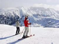 成都哪里学滑雪便宜_哪里滑雪最便宜又好玩