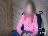 女子半夜遇女孩哭喊妈妈吓得狂跑_真吓人，女子深夜下车遇一女子边哭边追着喊妈妈，自称魂都快没了