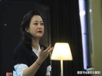 吴谨言上了郝蕾表演课后逆袭_上了郝蕾表演课的吴谨言逆袭了，明星表演培训班能拯救内娱吗？｜文化观察