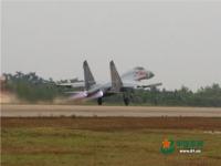 南部战区空军飞训大片_南部战区空军开展实飞训练 直击高燃现场→