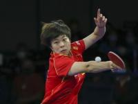 孙颖莎王艺迪vs杜凯琹刘杨子_3-0！孙颖莎、王艺迪用3个11-5，战胜杜凯琹、刘杨子，杀进4强