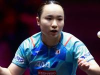 伊藤美诚3比0倪夏莲_23岁伊藤美诚3-0横扫61岁奶奶选手，倪夏莲抚摸她的后辈祝福