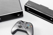 微软Xbox One游戏机:老游戏终于能玩了