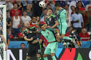 葡萄牙2：0淘汰威尔士晋级决赛 C罗两次立功