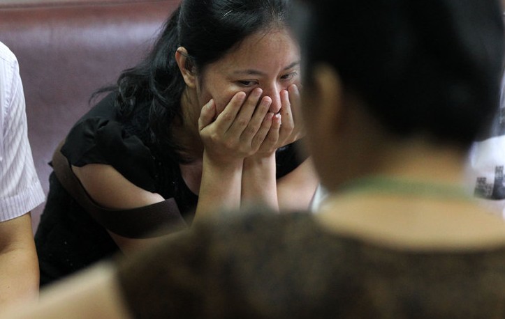 云南教师4名女生被判10年 网友：家长要注意了