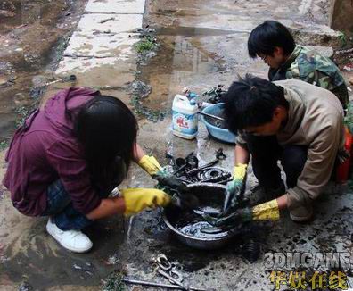 国内牛人再出手！ 废铁打造超酷“机械虎”