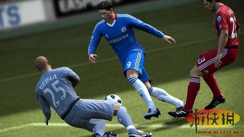 《FIFA 12》游戏中4个比较重要的内容及最新截图