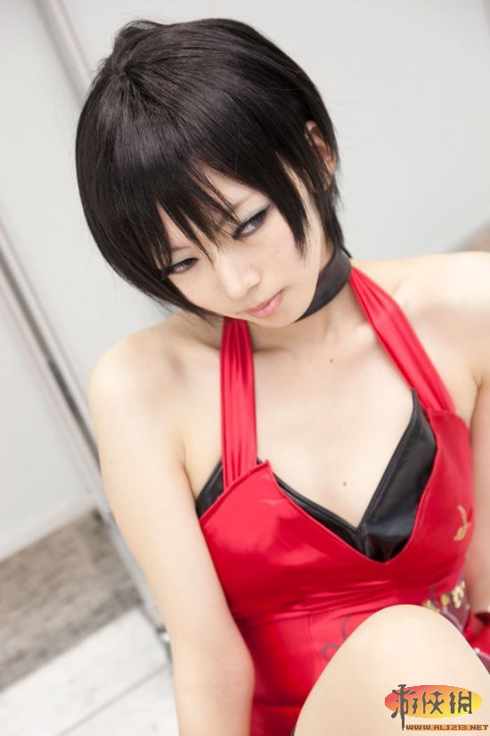 《生化危机》最性感女主角艾达王COSPLAY