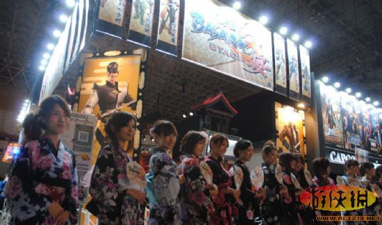 2011东京电玩展首日展会Showgirl及场内实照