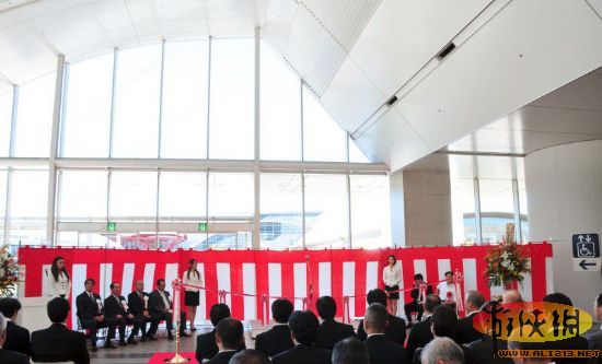 2011东京电玩展首日展会Showgirl及场内实照