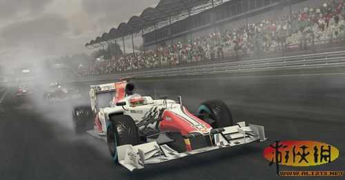 赛车大作《F1 2011》开发版初玩点评及游戏介绍