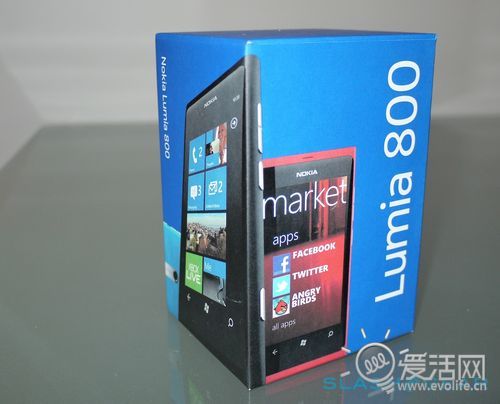 拆包时间到 这次目标是诺基亚Lumia 800！