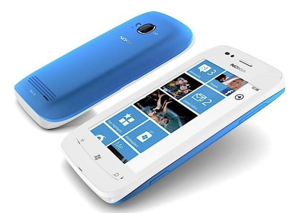 Lumia 710