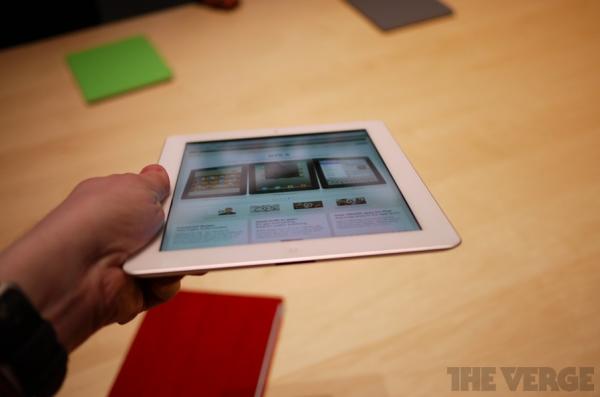 New iPad 入手照片 视网膜显示屏令人兴奋