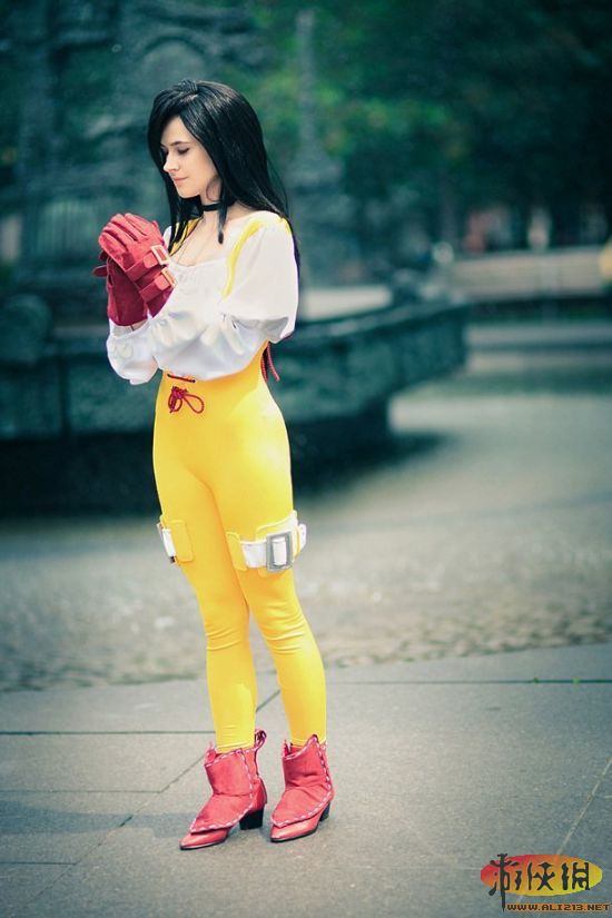 《最终幻想9》“Garnet”惊人Cosplay图欣赏