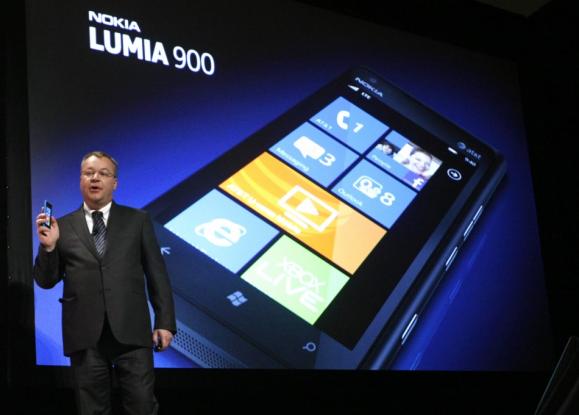 Lumia 900最适合送给父亲和毕业生的手机