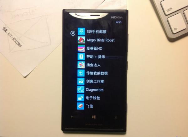 曝光：移动定制版Lumia920真机谍照