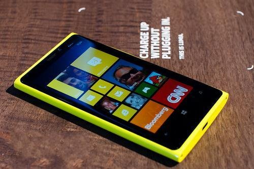 诺基亚Lumia920港行价格曝光约合人民币4000元左右