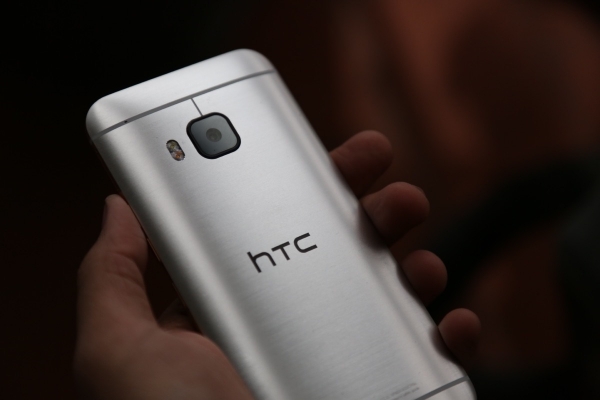 期望别太高 HTC One M9上手玩