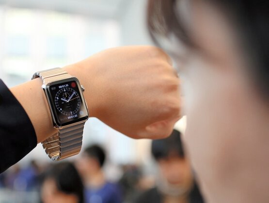 日本果粉太敬业  Apple Watch预售场面火爆