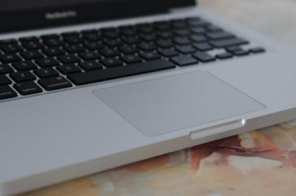 苹果申请“融合键盘”专利 未来或没有触控板