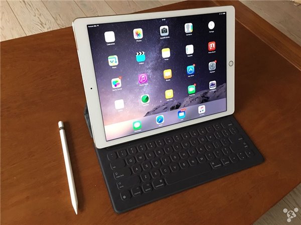 苹果iPad Pro遭吐槽：充电慢、不便携等