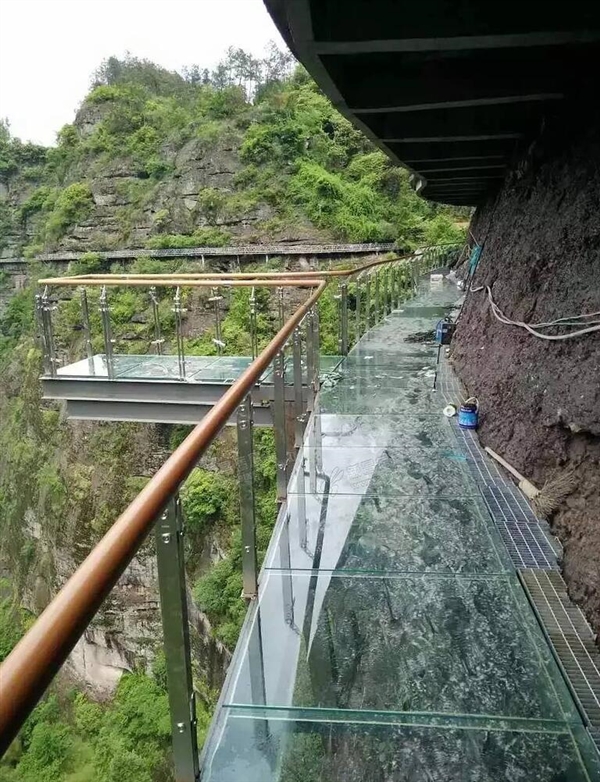 太刺激！浙江“飞龙栈道”国庆十一小长假对外开放