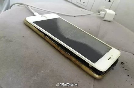 苹果手机iphone6也爆炸了？！原装充电器正常充电也爆炸！