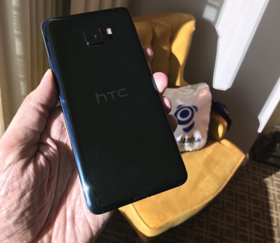 htc u ultra价格曝光搭载联发科处理器 将于12日发布