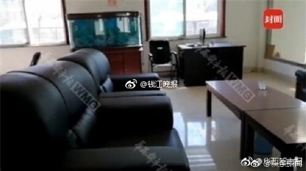 辱母杀人案最新消息：于欢被椅子杵后反击