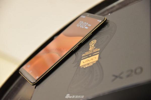 vivo X20黑金旗舰版曝光 附图鉴