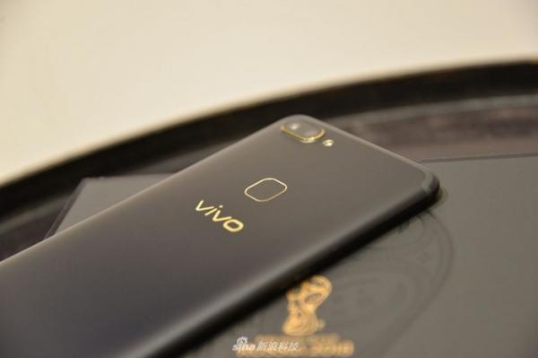 vivo X20黑金旗舰版曝光 附图鉴