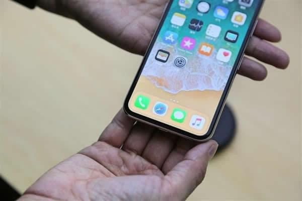 iPhone X人脸识别安全吗？iPhone X国行人脸识别功能评测