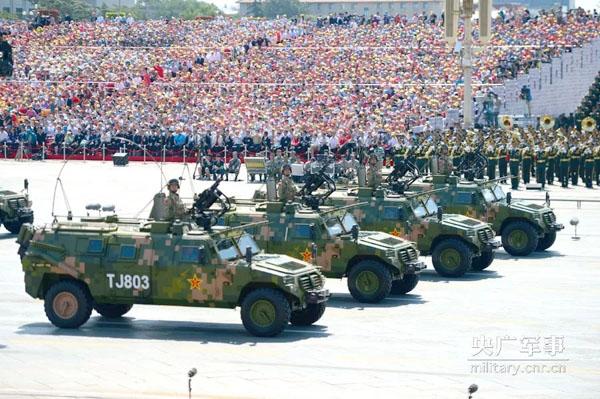 70周年阅兵档案:第一次举行抗战胜利日阅兵 盘点新中国大阅兵震撼画面