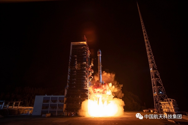 金牌火箭：长三乙成功发射通信技术试验卫星四号