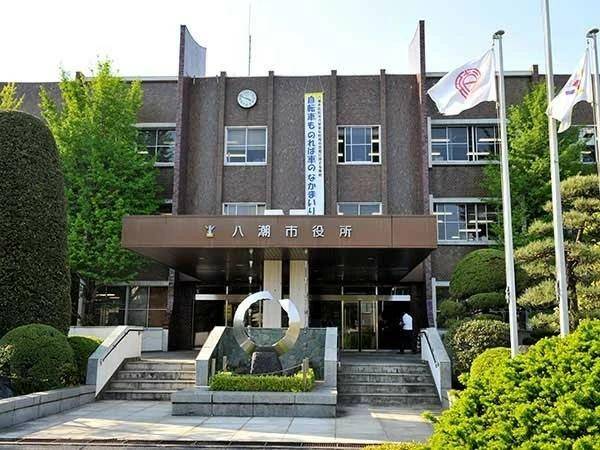 日本发生大规模食物中毒事件什么情况？3453人出现腹泻