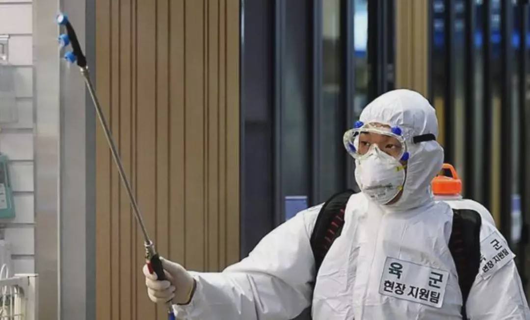 韩国5月下旬起确诊病例不再隔离 新冠降级为乙类传染病