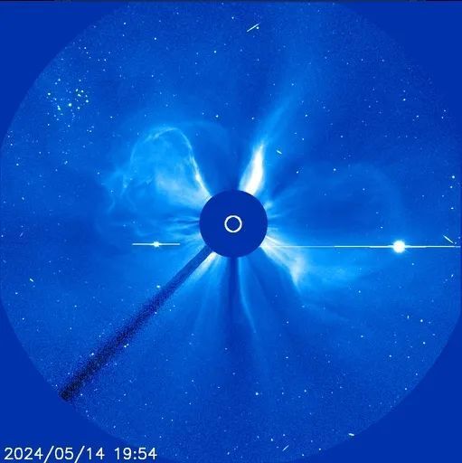 太阳爆发了X8.7级耀斑_太阳爆发X8.7级大耀斑