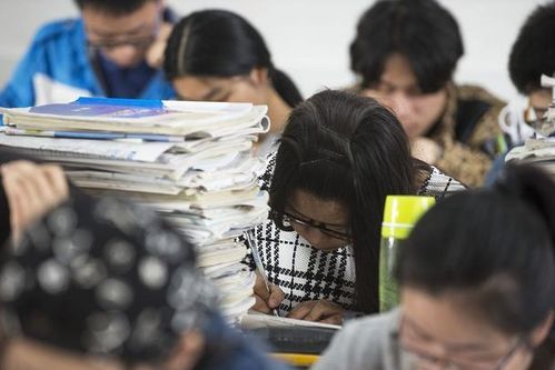 河南一中学通报高三学生晕倒猝死_河南宜阳一高三学生校内猝死，校方通报：公安机关已介入，排除刑事案件，家长对死因无异议