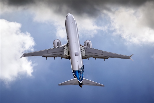 波音CEO表示 已经试飞近百架次验证737 MAX软件升级